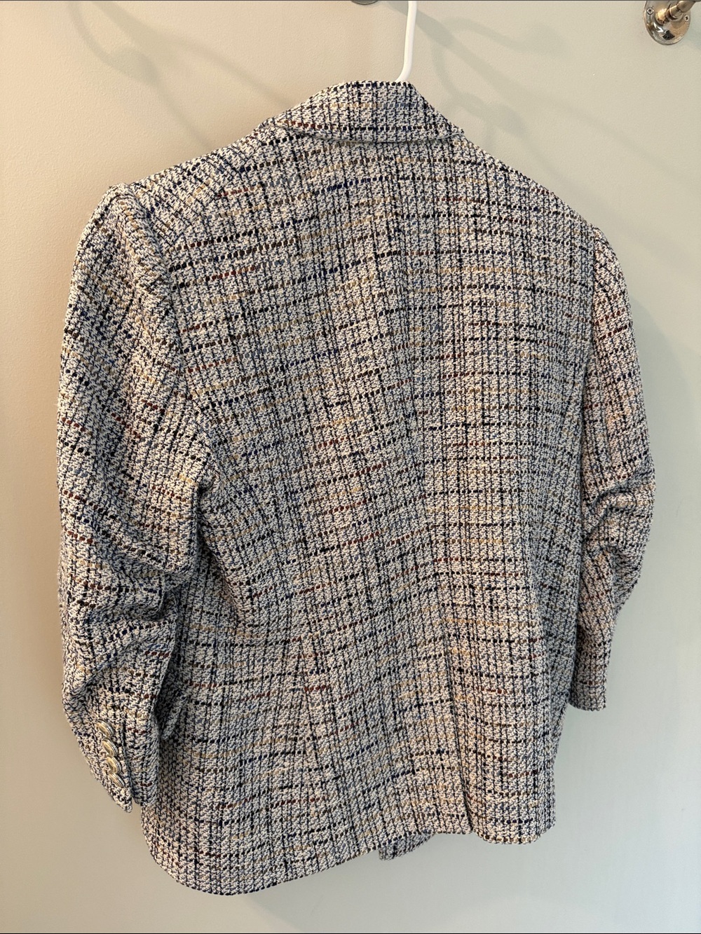 Veronica Beard Cream-Blend Tweed Double-Breasted Blazer - Picture 6 of 6